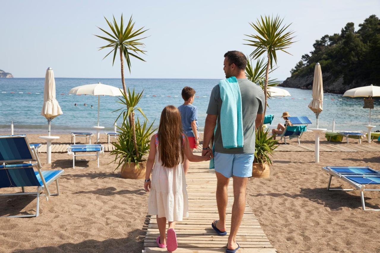 Iberostar Bellevue - All Inclusive Bečići Esterno foto